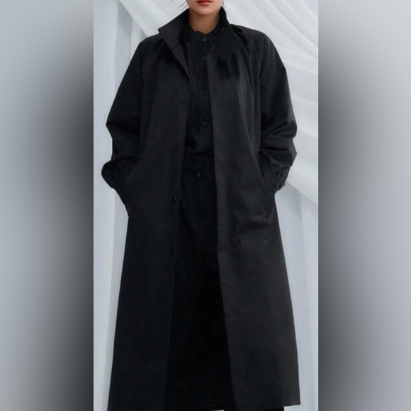 Black Trench Coat | Unique Collar, Belt, Pockets | 6 | NWT - Picture 2 of 8